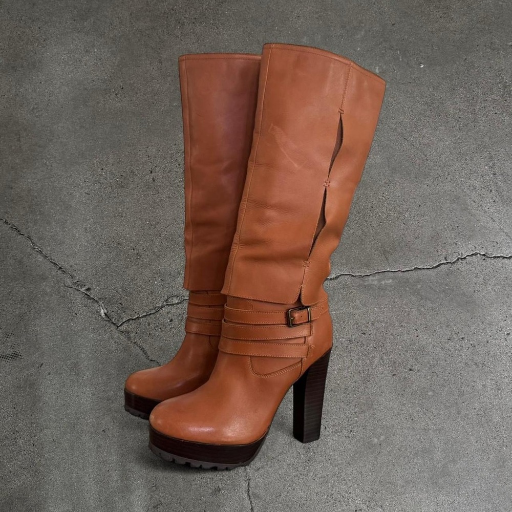 hinge Tall Platform Heeled Boots in Cognac Brown